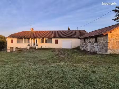 maison à louer – 3 chambres avec garage et jardin