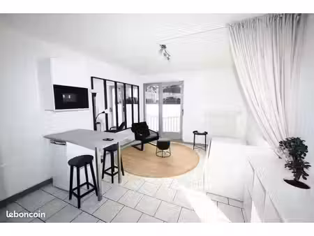 huningue – studio meublé tout équipé – suisse/allemagne – 650 + 95 de charges (chauffage c