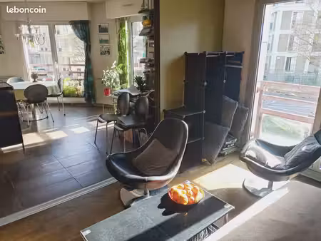 vente appartement de 3-4 pièces  quartier laumière  70 m2  665 000   paris 19eme  quartier