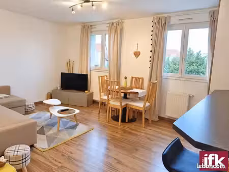 studio 1 pièce 30 m²