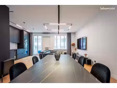 lyon 6e triangle d’or – t4 art déco 92 m² rénové haut de gamme – 5 min parc de la tête d’o