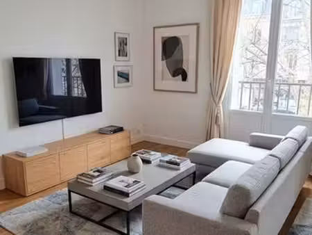 t3 meublé 58 m² – 2 chambres + cave – proche centre ville