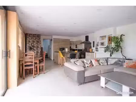 propriété 9 pièces 300 m²