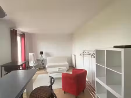 studio 1 pièce 24 m²