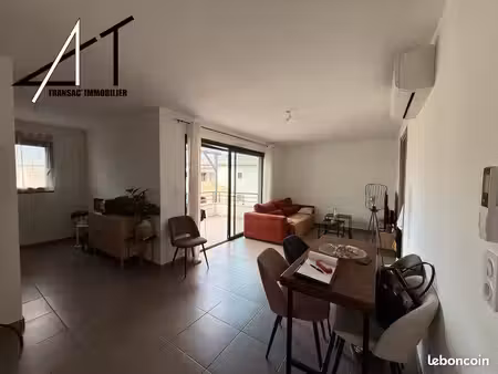 joli appartement t2 de 45 m2 avec terrasse et place de parking