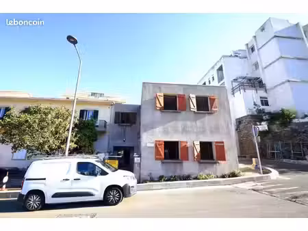 bureaux 250 m² bastia
