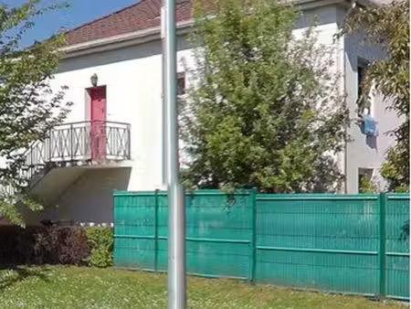 duplex à la haie bertrand très bon compromis avec une maison dans un secteur très recherch