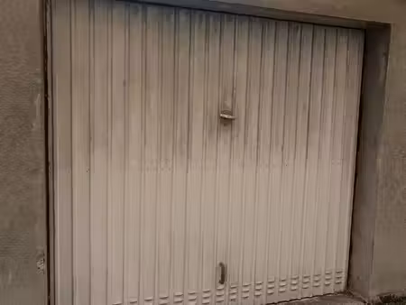 garage à louer - aurillac