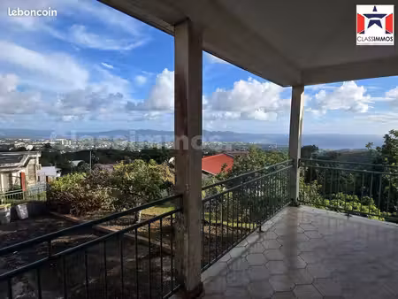 villa 8 pièces 156 m²