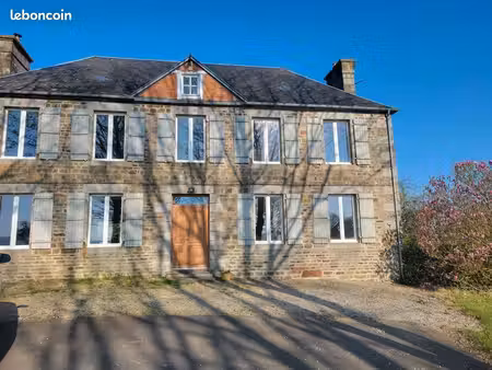 maison avec dépendance et terrains