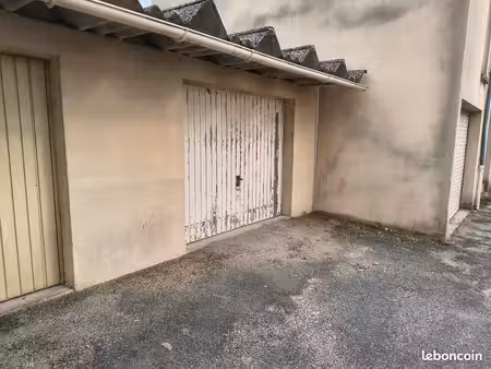 box garage 27m²