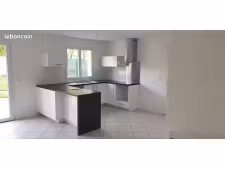 maison . 3 pièces . 69m²