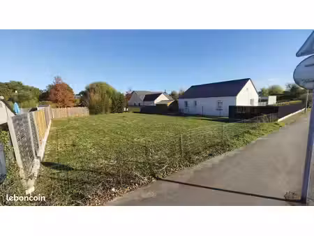terrain unique 446 m² plein bourg libre de constructeur