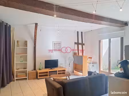 studio 1 pièce 33 m²