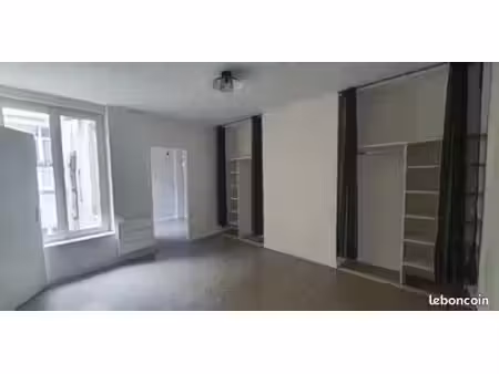 duplex 2 pièces 77 m²
