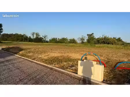 terrains à bâtir viabilisés hors lotissement trieux 630m2 trieux