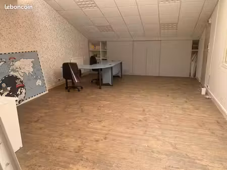 location bureau 45m² saumur