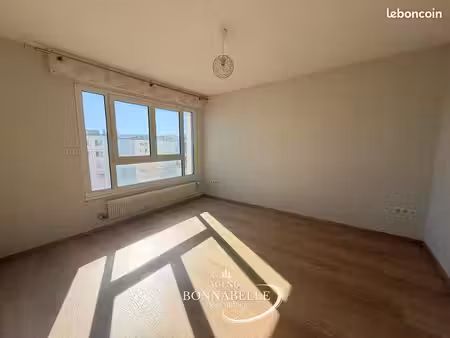 appartement 3 pièces 75 m²