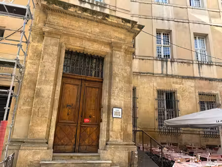 centre ville historique bureaux a louer dans un bel immeuble