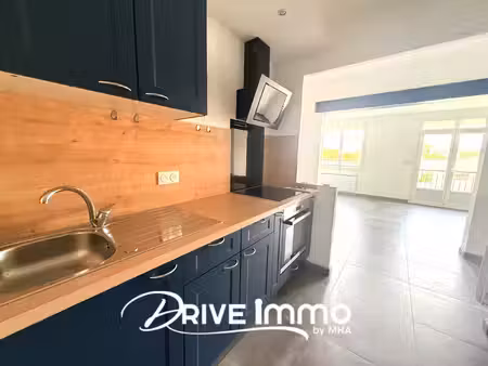 à louer t3 avec garage de 31 m2  stationnement  balcon et