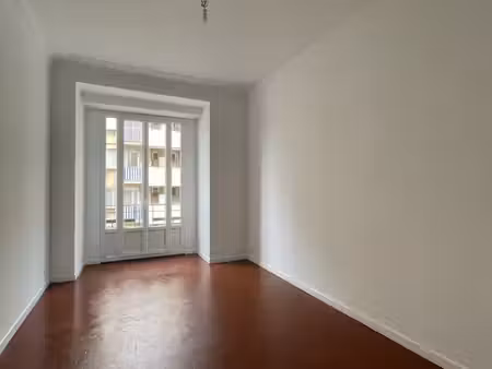3 pièces rue scaliéro