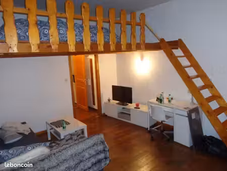 appartement f3 sympa- proche cathédrale- 42 m² + mezzanine