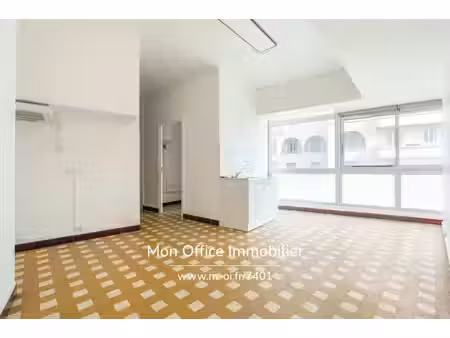 référence : 7401-afo - appartement 3 pièces à marseille 8e – adresse prestigieuse et fort 