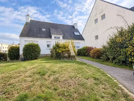 maison familiale 5 chambres avec sous-sol complet