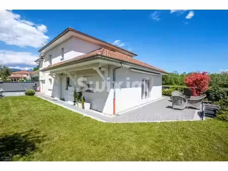 maison 6 pièces de 167m2 avec garage double