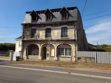immeuble 10 pièces 350 m²
