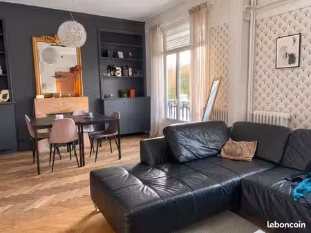 tourcoing centre – t3 de caractère 78 m² – 2 chambres – gare  métro et tram à pied
