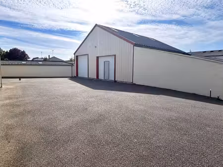 atelier / hangar / entrepôt avec bureau et wc