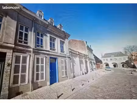 studio prox metro et commerces