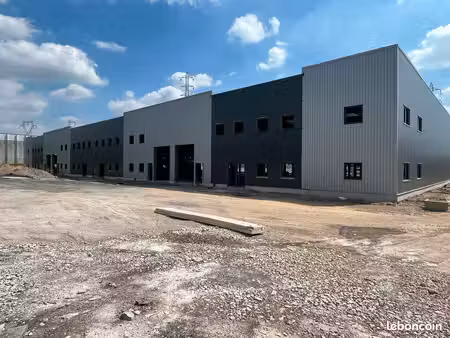 local d'activite 5520 m² wasquehal