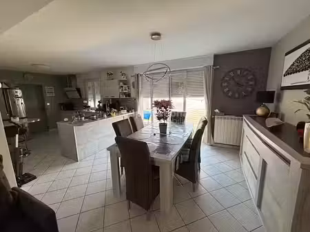 vente maison 6 pièces 106 m² à guiscard (60640)  184 000 €