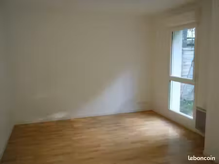loue a bouguenais bourg appartement t1 de 28m2