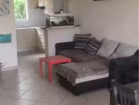maison 3 pièces 2 chambres 65 m² - jardin  terrasse et parking - treillières