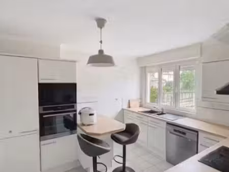 100 m² renové avec garage  parking et cave