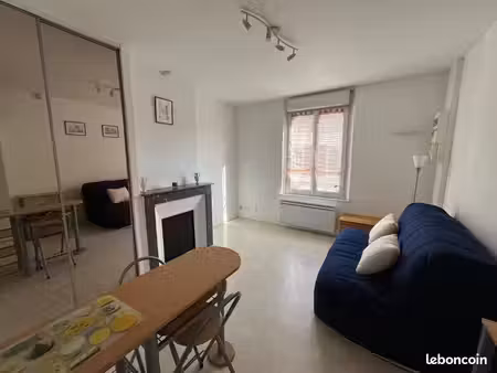 studio 1 pièce 19 m²