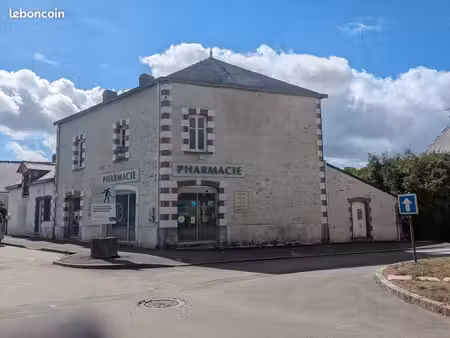 local professionnel 90 m² + habitation à rénover – 165 000