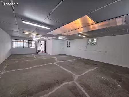 local 200 m² vertou
