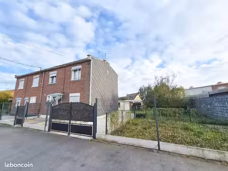 maison 6 pièces 85 m²
