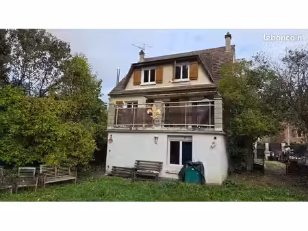 maison 7 pièces 142 m²