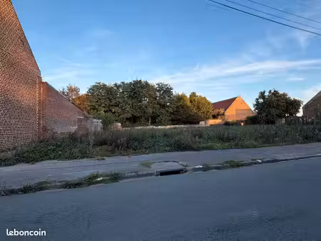 terrain 780 m² fressies