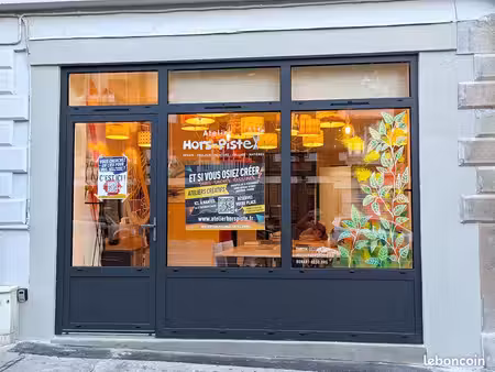 nantes petit-port – salle professionnelle de 50 m² pour ateliers et formations