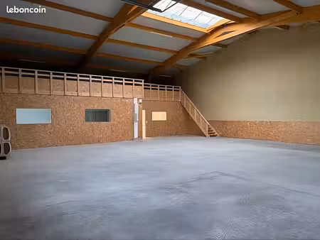 local 280 m² saint julien de concelles