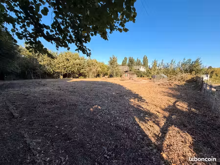 terrain à bâtir 1 500 m² – cu obtenu - viabilisé