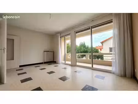 cébazat centre – appartement 74 m² – 2 chambres – balcon – garage – parking – atelier – dp