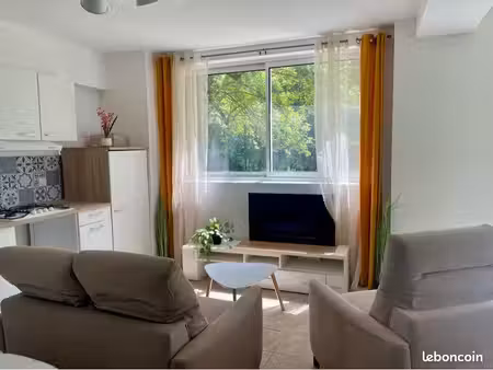 grand studio meublée  électricité incluse