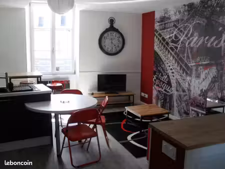 t1 bis 43 m² meublé centre de vannes libre début novembre
